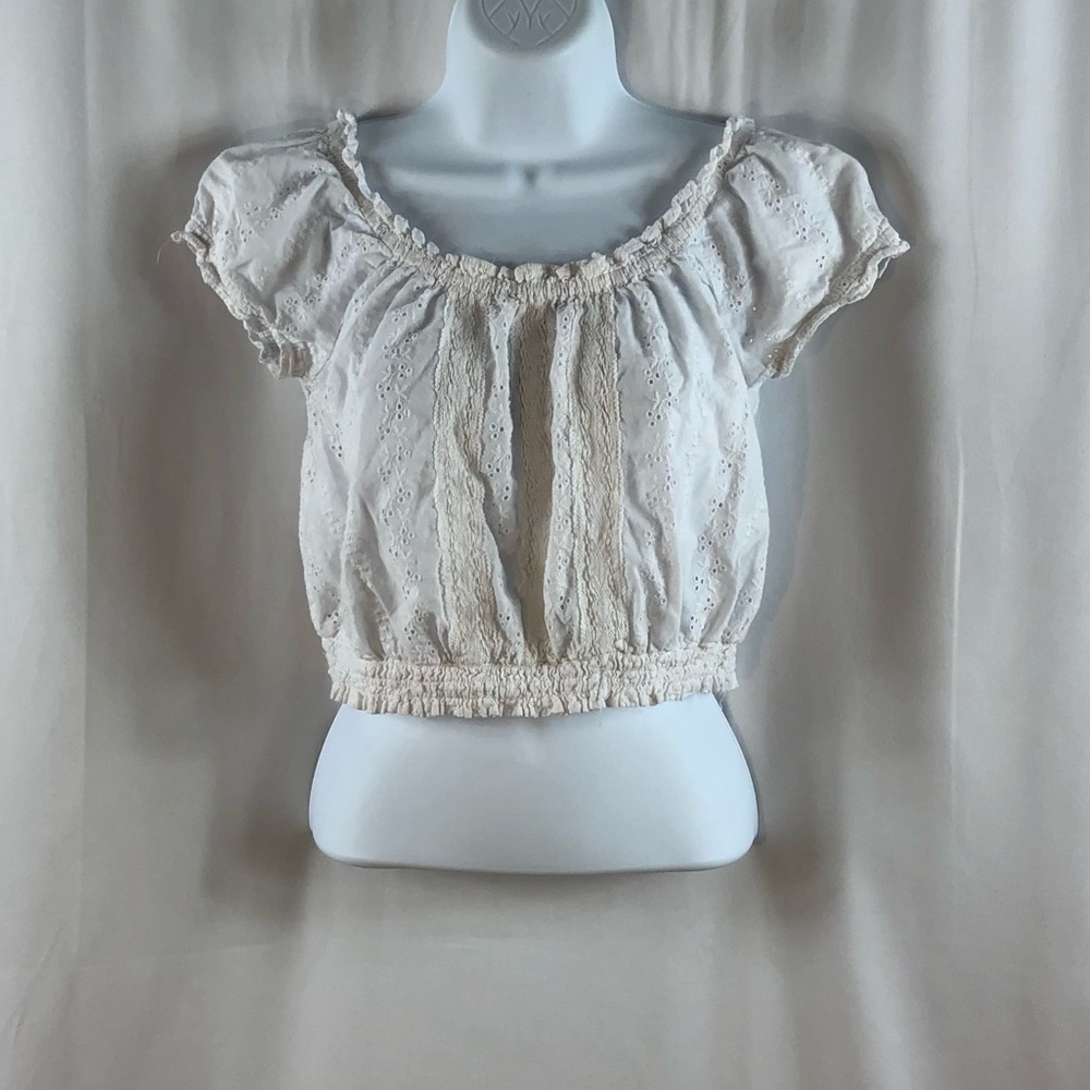 Aeropostale Cotton eyelet lace puff sleeve crop top S
